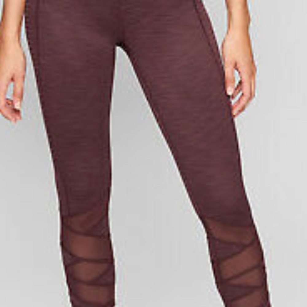 Athleta Jacquard Mantra Capri